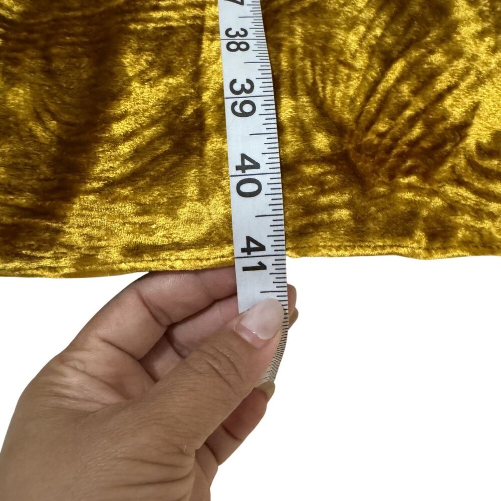 Vtg Unbranded Gold Crushed Velvet TasselShawl Wrap Cape Boho Opera Evening Stole - Picture 9 of 10